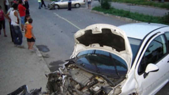 Accident cu implicarea unei maşini a Consulatului Ungariei