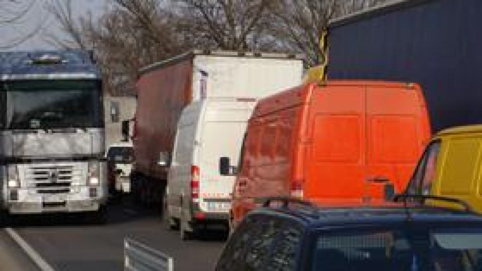 Accident rutier în lanţ pe A2