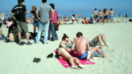 Număr record de turişti la mare