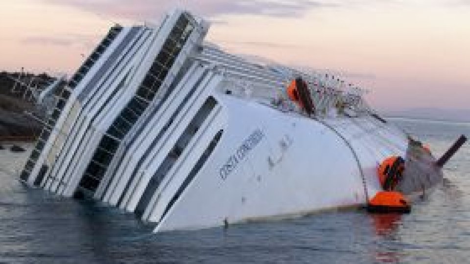 Nava de croazieră Costa Concordia, repusă pe linia de plutire
