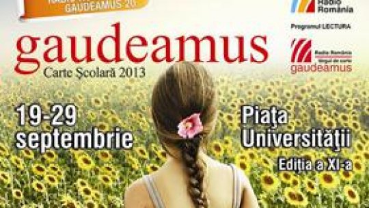 Gaudeamus Carte Şcolară în Piaţa Universităţii din Bucureşti