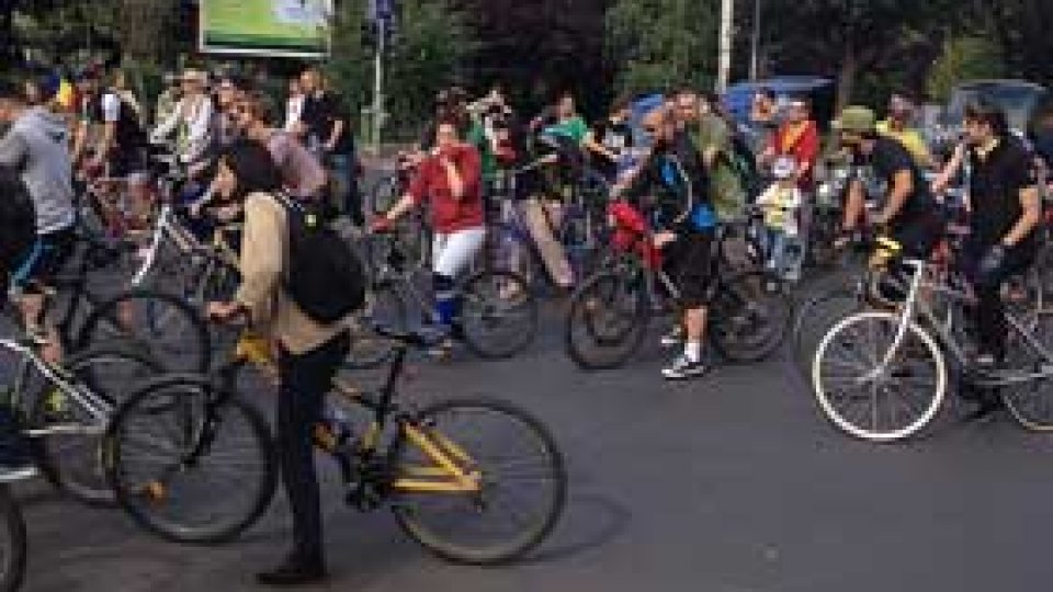 Protest al bicicliștilor în București