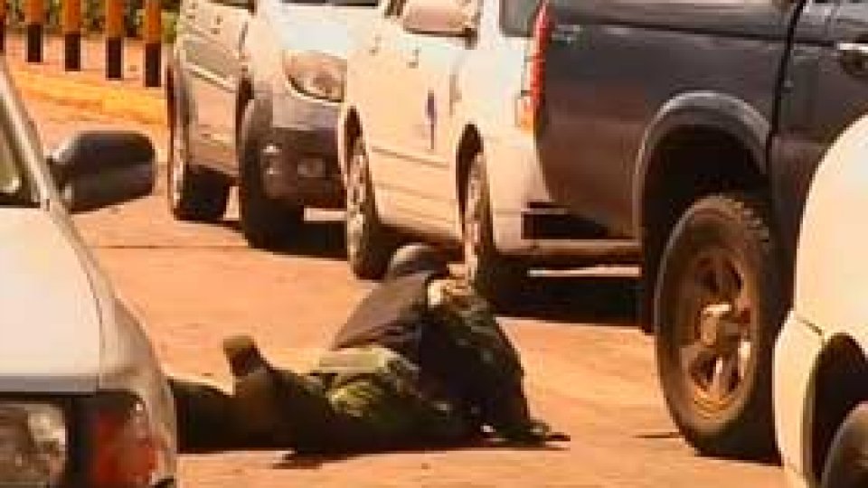 Centrul comercial din Nairobi, cercetat de anchetatori