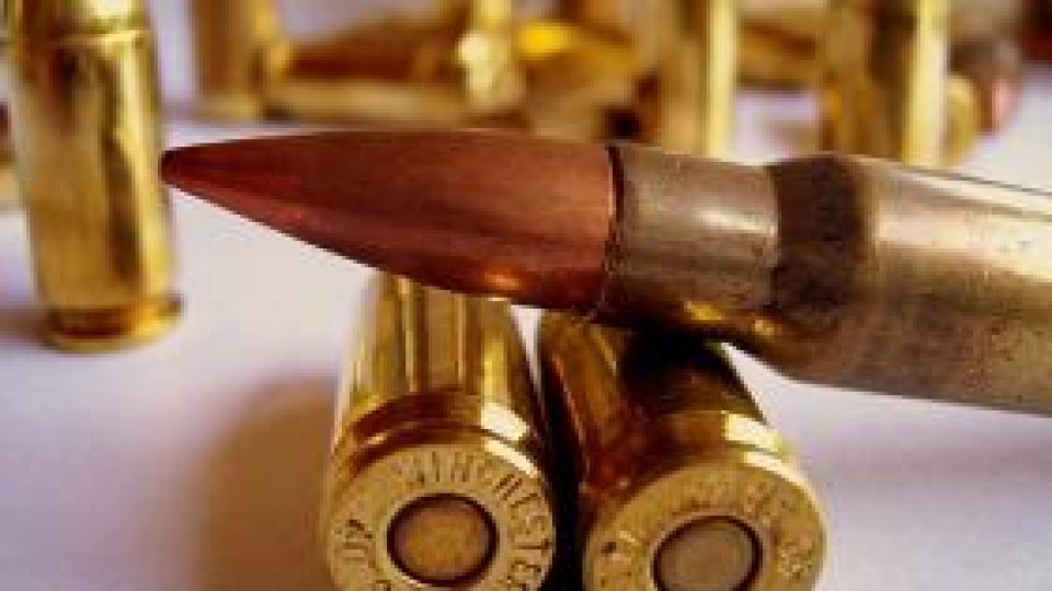 Datoriile companiilor din domeniul apărarii ar putea fi şterse