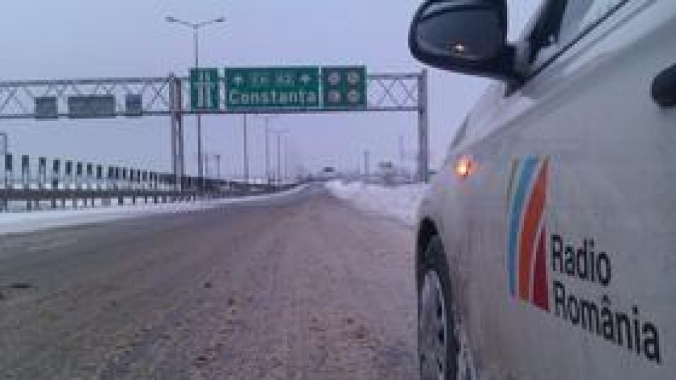 Situaţia drumurilor afectate de ninsori