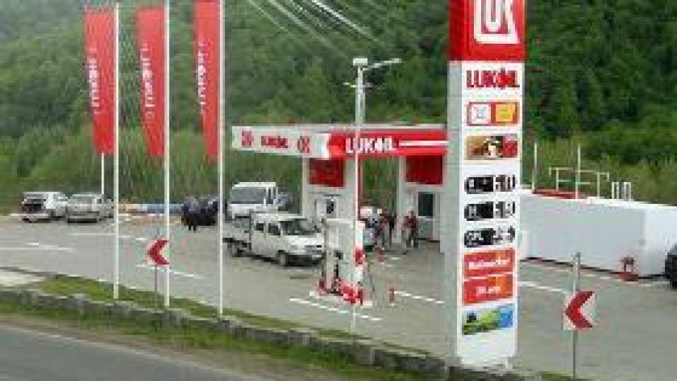 Rafinăria Lukoil Ploieşti îşi reia activitatea