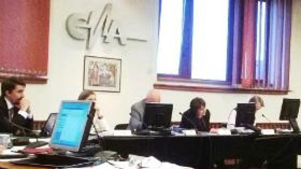 Procurorii anticorupție au făcut percheziții la sediul CNA