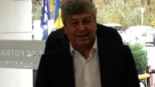 Mircea Lucescu, în vizita în cantonamentul tricolorilor