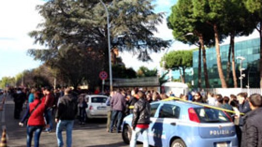 Proteste la Roma faţă de cozile mari de la secţiile de votare