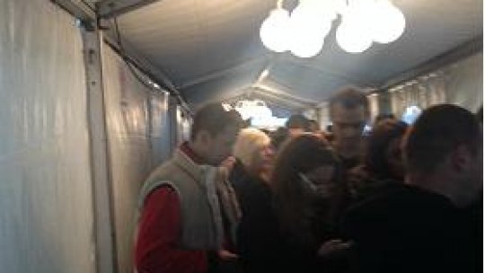 Românii au votat în număr record la Haga