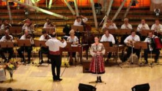 Concert "86 de ani de folclor la Radio - Laureații radioului”
