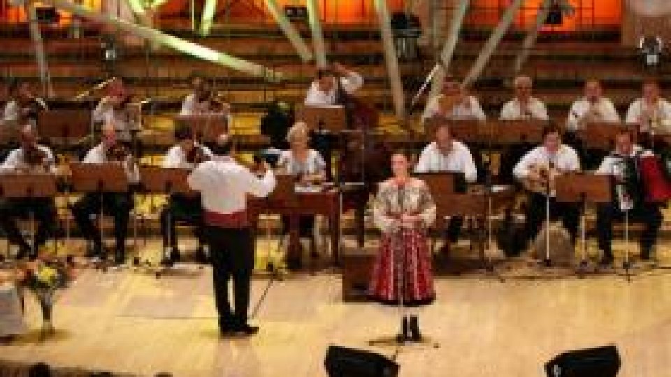 Concert "86 de ani de folclor la Radio - Laureații radioului”