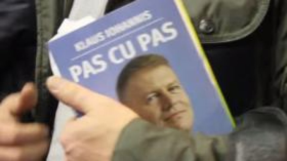 "Pas cu pas", cea mai râvnită carte la Târgul Gaudeamus