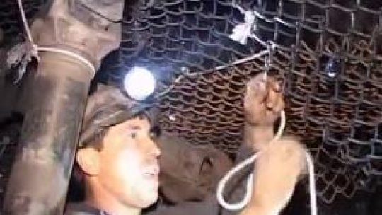 Minerii negociază contractul colectiv de muncă 