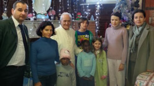Ambasadorul român, "Moş Crăciun" la Casa săracilor din Roma