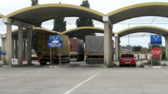 Timpi mari de așteptare la frontiera româno-ungară Nădlac