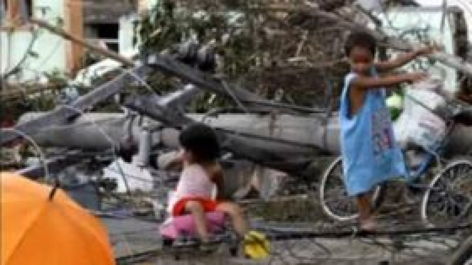 Taifunul Hagupit face ravagii în Filipine