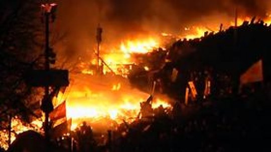 Violenţe cu zeci de victime la Kiev