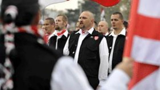Liderul Jobbik susţine că "a participat în linişte la marş"