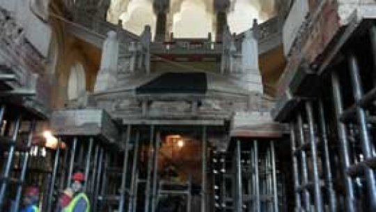 Sorin Oprescu verifică lucrările de consolidare a Primăriei