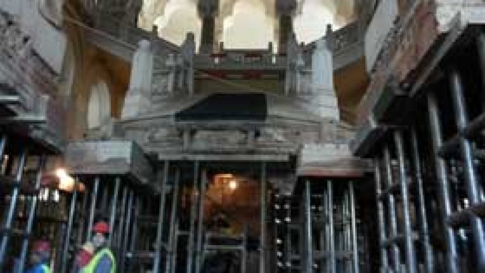 Sorin Oprescu verifică lucrările de consolidare a Primăriei