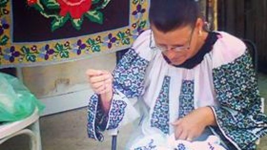 „Urzelile” și „ţesăturile” tradiţionale cu succes la străini