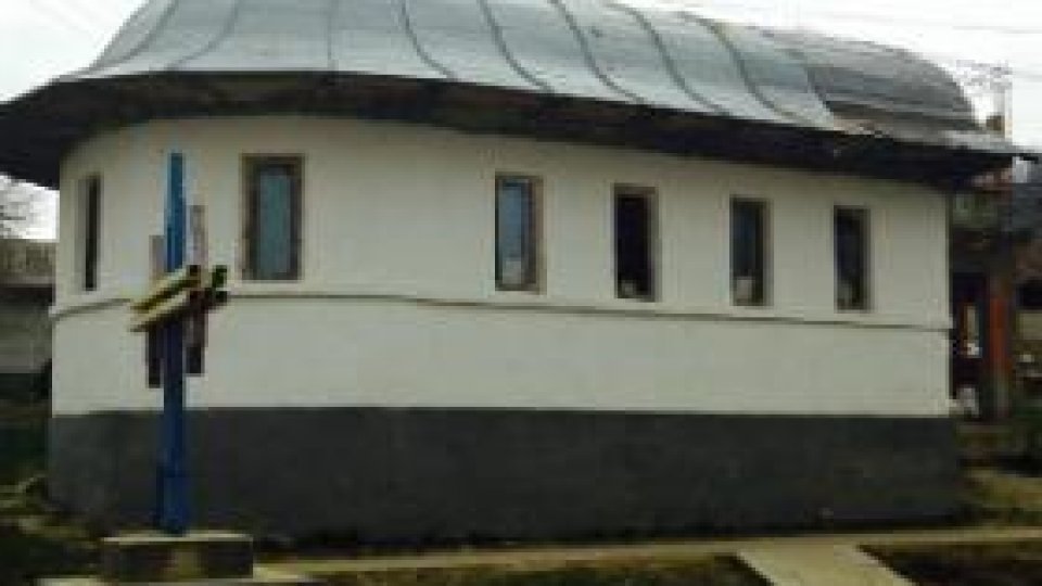 Satul Valea Screzii are o singură uliţă, dar ...cu 5 biserici