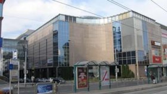 Comisia Europeană "apără interesele marilor companii"