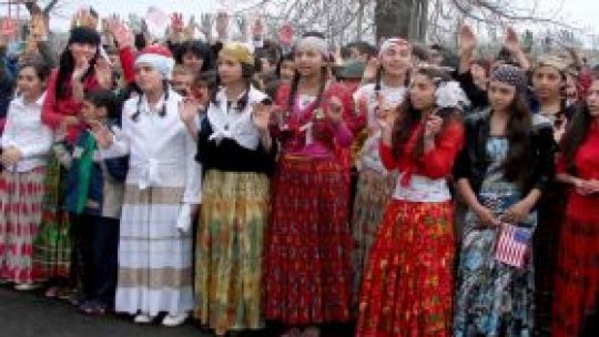 Traian Băsescu "nu este optimist" în privinţa integrării romilor