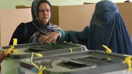 A doua rundă de alegeri prezidenţiale în Afganistan, "posibilă"