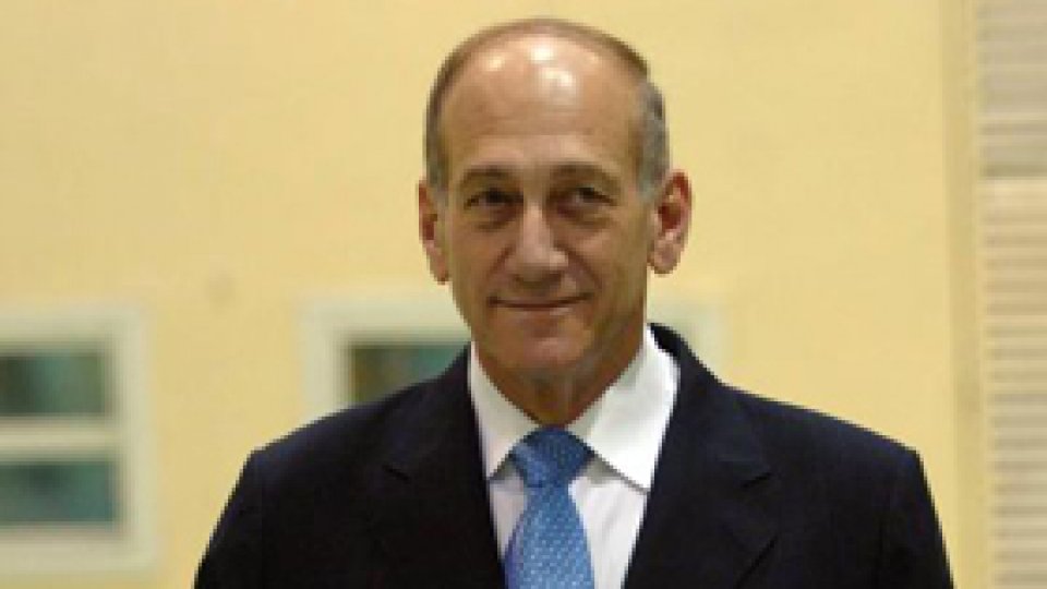 Fostul premier israelian Ehud Olmert, condamnat la închisoare