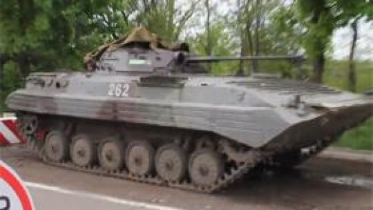 Armata ucraineană îşi continuă operaţiunile din estul ţării