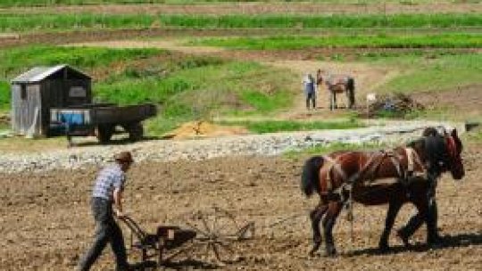 Ungaria reglementează achiziţionarea terenurilor agricole