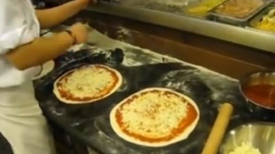 "La vera pizza", pe cale de dispariţie în Italia
