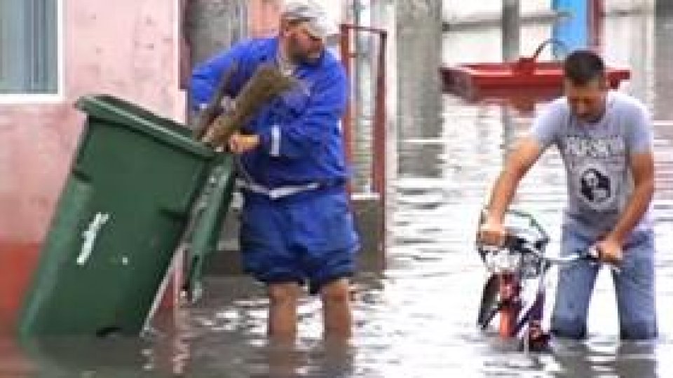Cartierul gălăţean Valea Oraşului, din nou inundat
