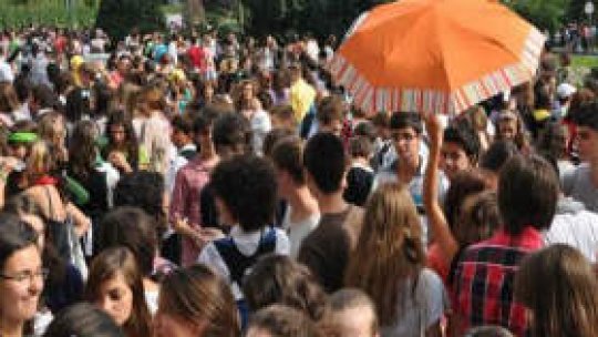 Au ajuns la secţie după ce au aruncat petarde la Parada Elevilor