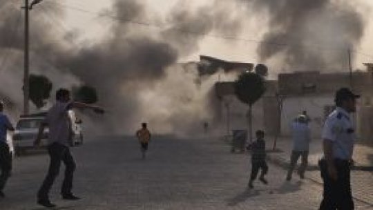 Militanţii islamişti atacă cea mai mare rafinărie din Irak