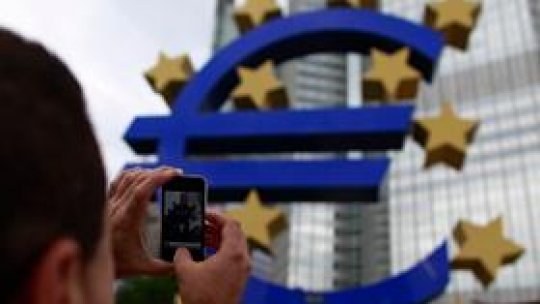 Trecerea la moneda euro în 2019, "un obiectiv nerealist"