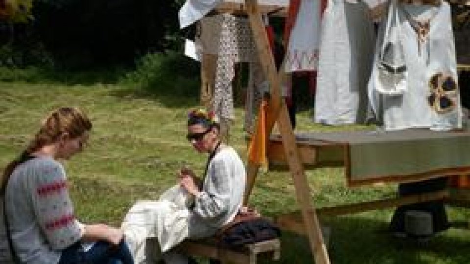 Ia românească asigură intrarea gratuită la Muzeul Astra