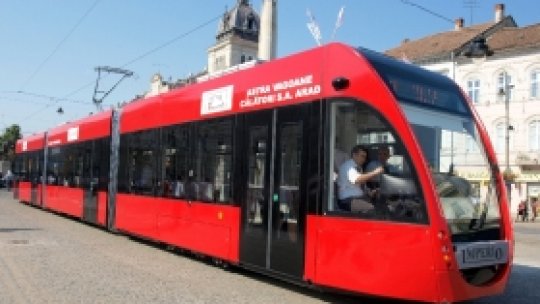 "Cel mai economic tramvai din lume" intră în funcţiune la Arad