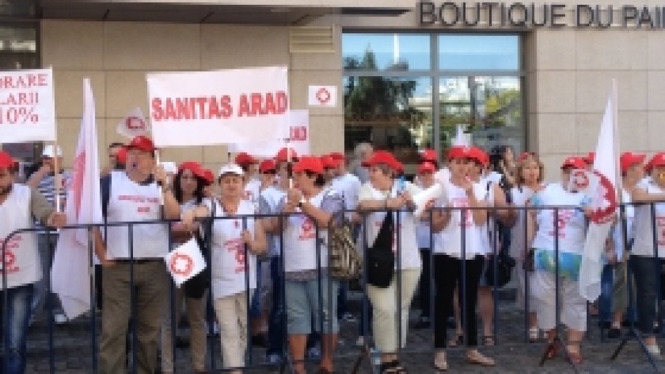 Membrii Sanitas supendă protestele programate pentru vineri