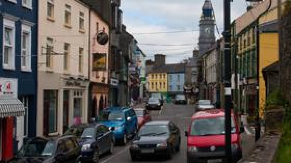 Sute de schelete de bebeluşi lângă o mănăstire catolică