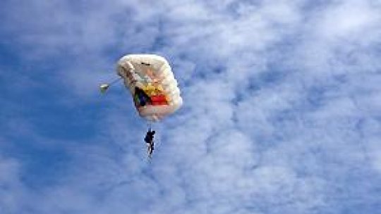 Vino sâmbătă în Parcul Izvor să vezi cum e să zbori