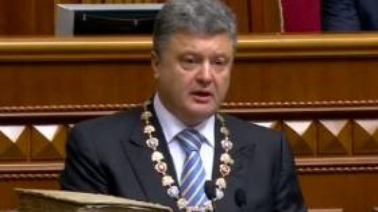 Petro Poroşenko este învestit în funcţie, la Kiev