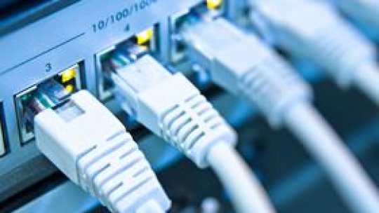 Comisia Europeană leagă comunităţile cu internet de mare viteză