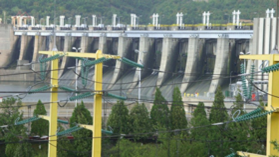 Euroinsol "a adus grave prejudicii societăţii Hidroelectrica"