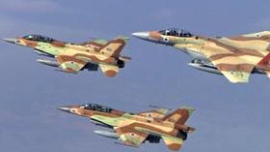 Aviaţia israeliană ripostează la atacurile din Fâşia Gaza