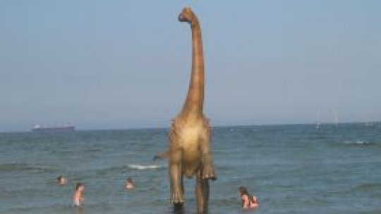 Dinozaurii au ajuns pe malul mării