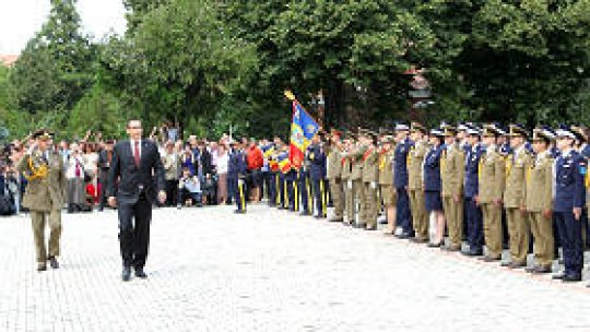 România "are nevoie de pregătirea unei armate performante"