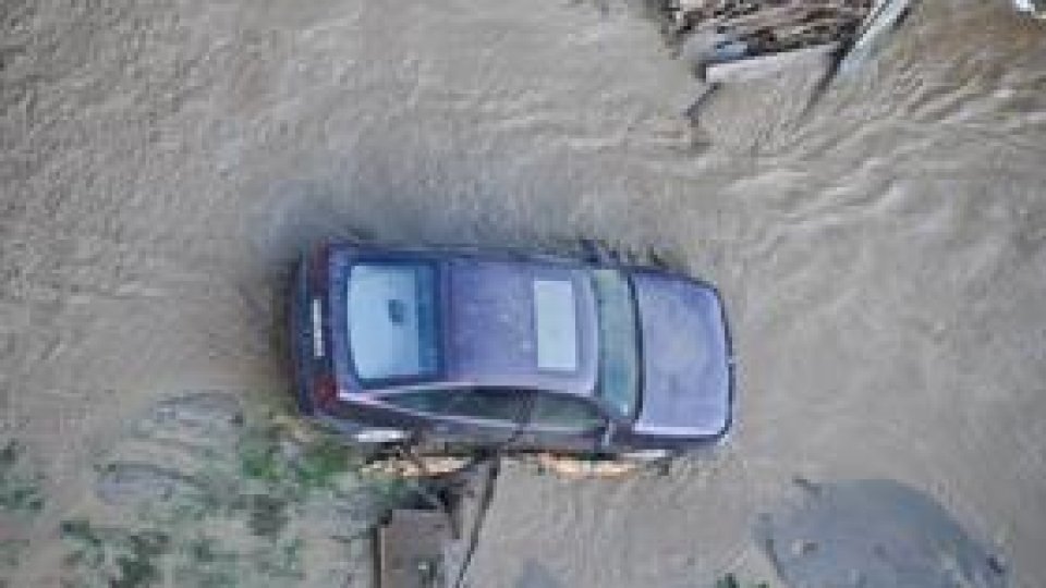 Riscul de inundaţii se menţine şi astăzi în sud-vestul României